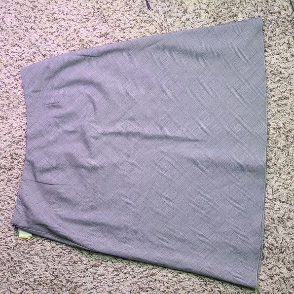 Jones New York Sport Gray Stretch Skirt - Picture 4 of 4